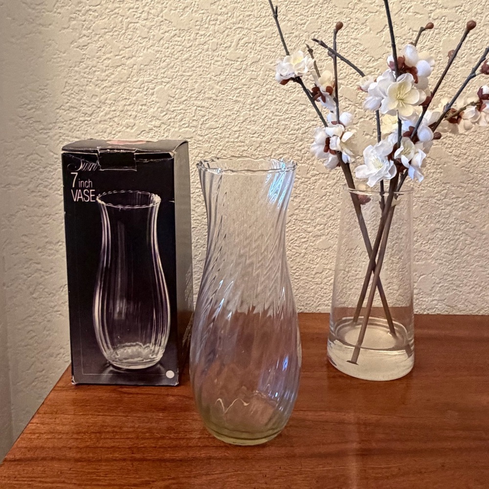 Vintage Glass Bud Vase - Fluted Shape & Swirl Design - 7 inches